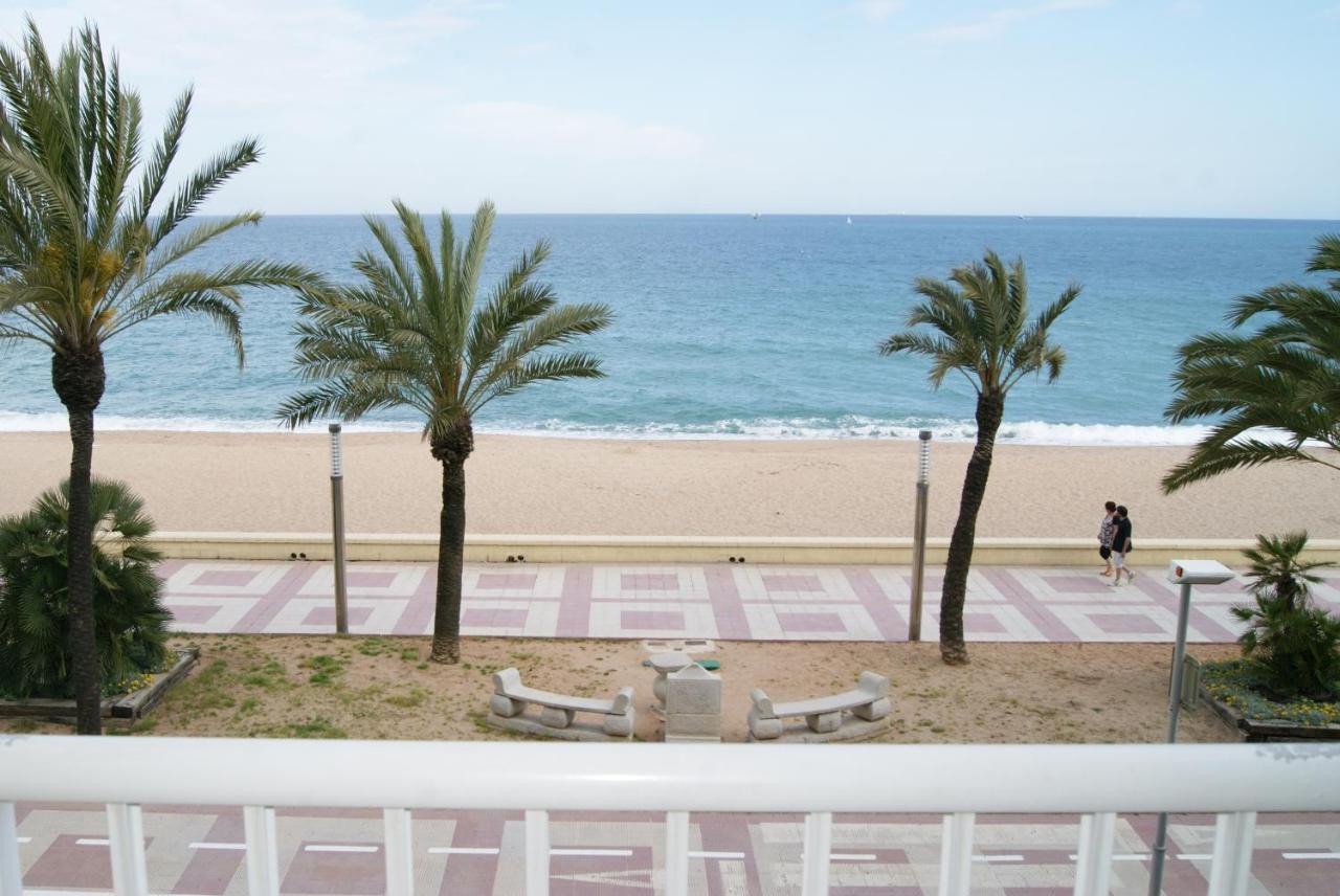 Apartaments El Sorrall Blanes Bagian luar foto