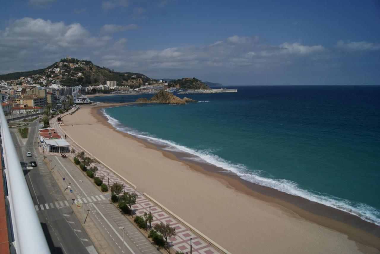 Apartaments El Sorrall Blanes Bagian luar foto